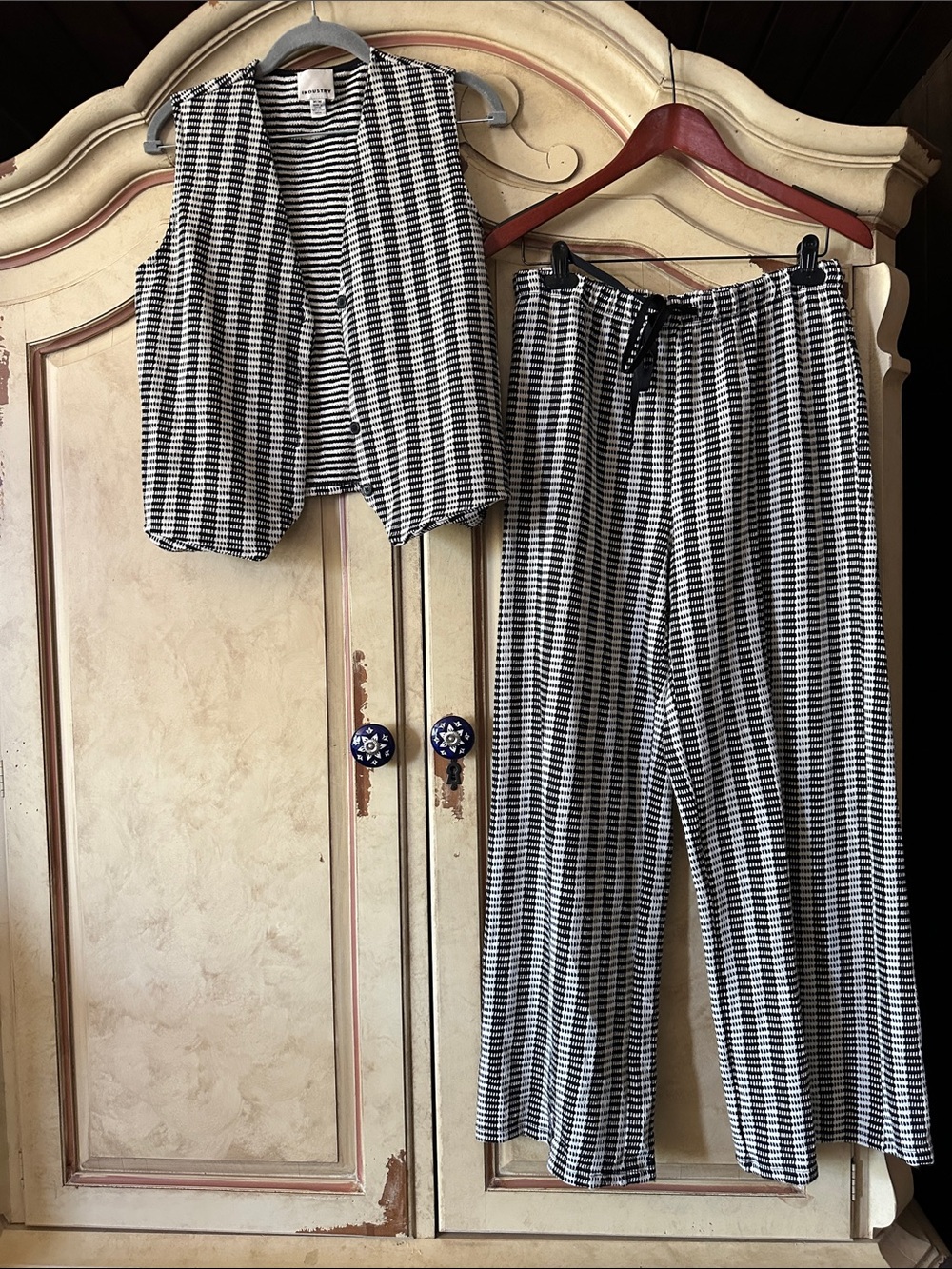 INDUSTRY by Republic Clothing Black & Cream Knit Striped Vest & Pants size M